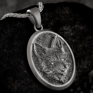 Silver Fox Head Pendant – Engravable Forest Totem Necklace for Men, Personalized Animal Spirit Jewelry Gift
