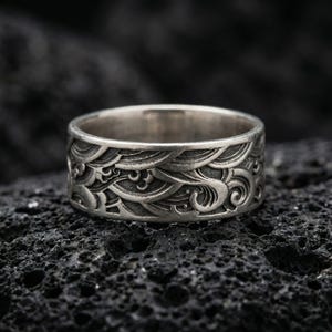 Pierścionek ze srebra próby 925 z wzorem fali, obrączka w stylu vintage o geometrycznym kształcie