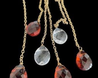 ELEGANT TEARDROP NECKLACE