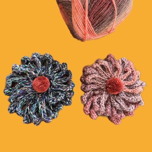 Crochet flower brooch / pin