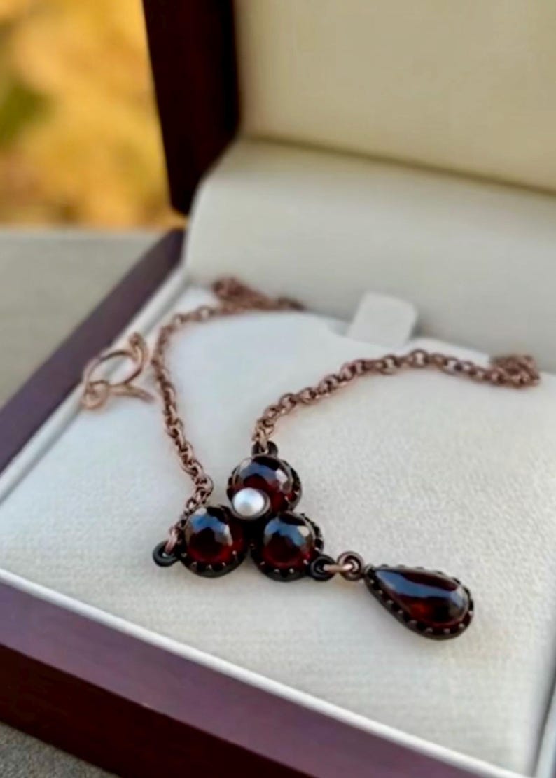 Bohemian garnet necklace with pearl image 8
