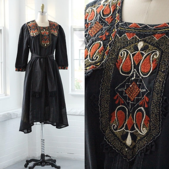70s Gauze Kaftan Metallic Embroidered