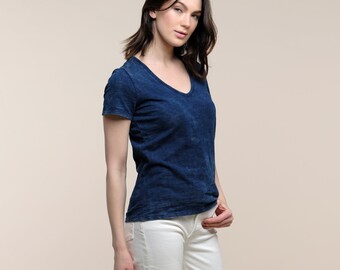 Cotton Indigo T-shirt - Women's Basic Indigo T-shirt - Indigo V-Neck Tee - V-Neck Basic Tee with Chest Pocket - Sustainable Women's Tees