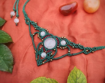 Micro Macrame Necklace | Green choker | Quartz | Crystal Necklace | Nature Inspired | Hippie jewelry | Tribal