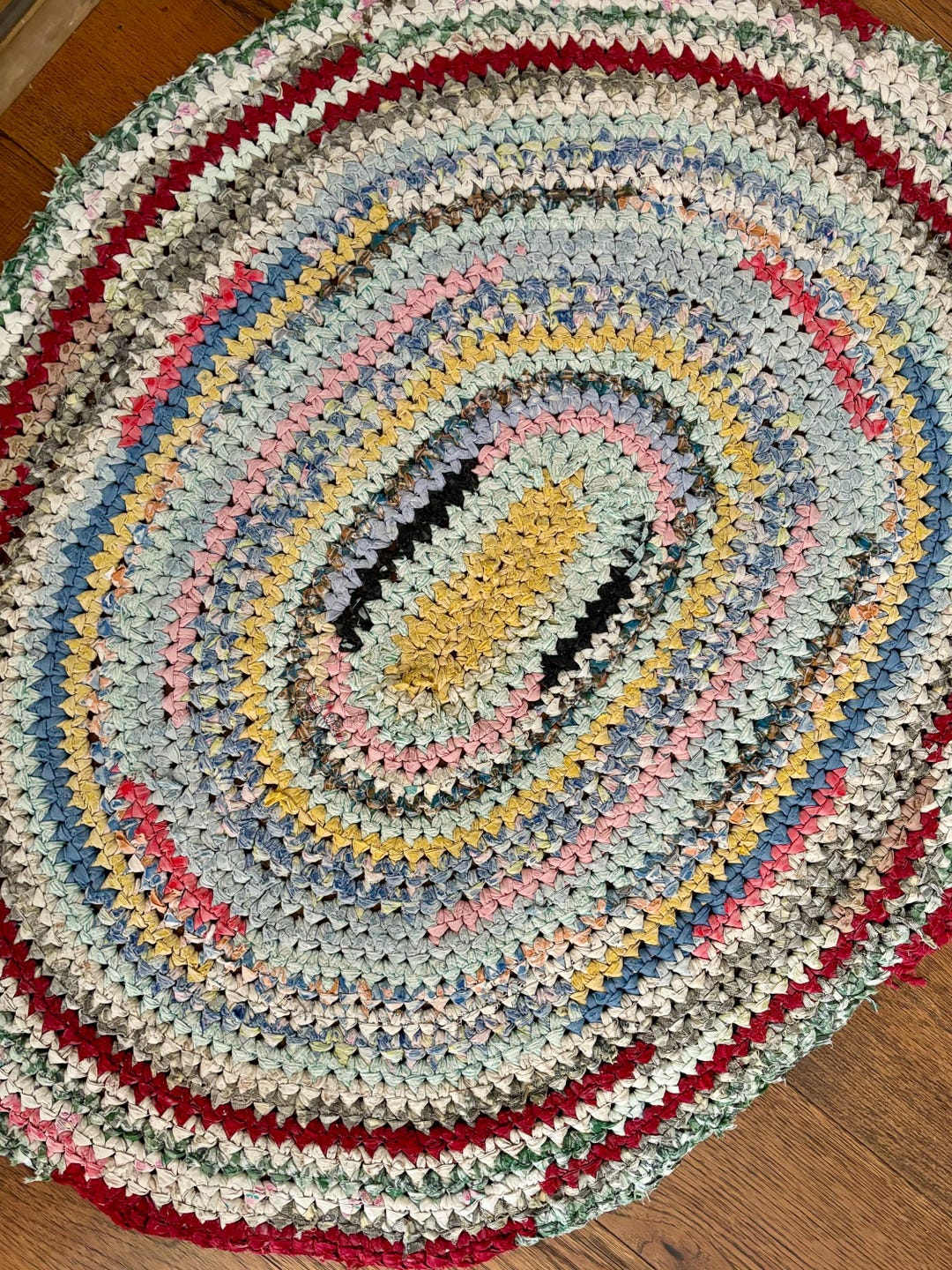 Vintage Oval Rag Rug Handmade Red, Green, Multicolor 34x39 - Etsy