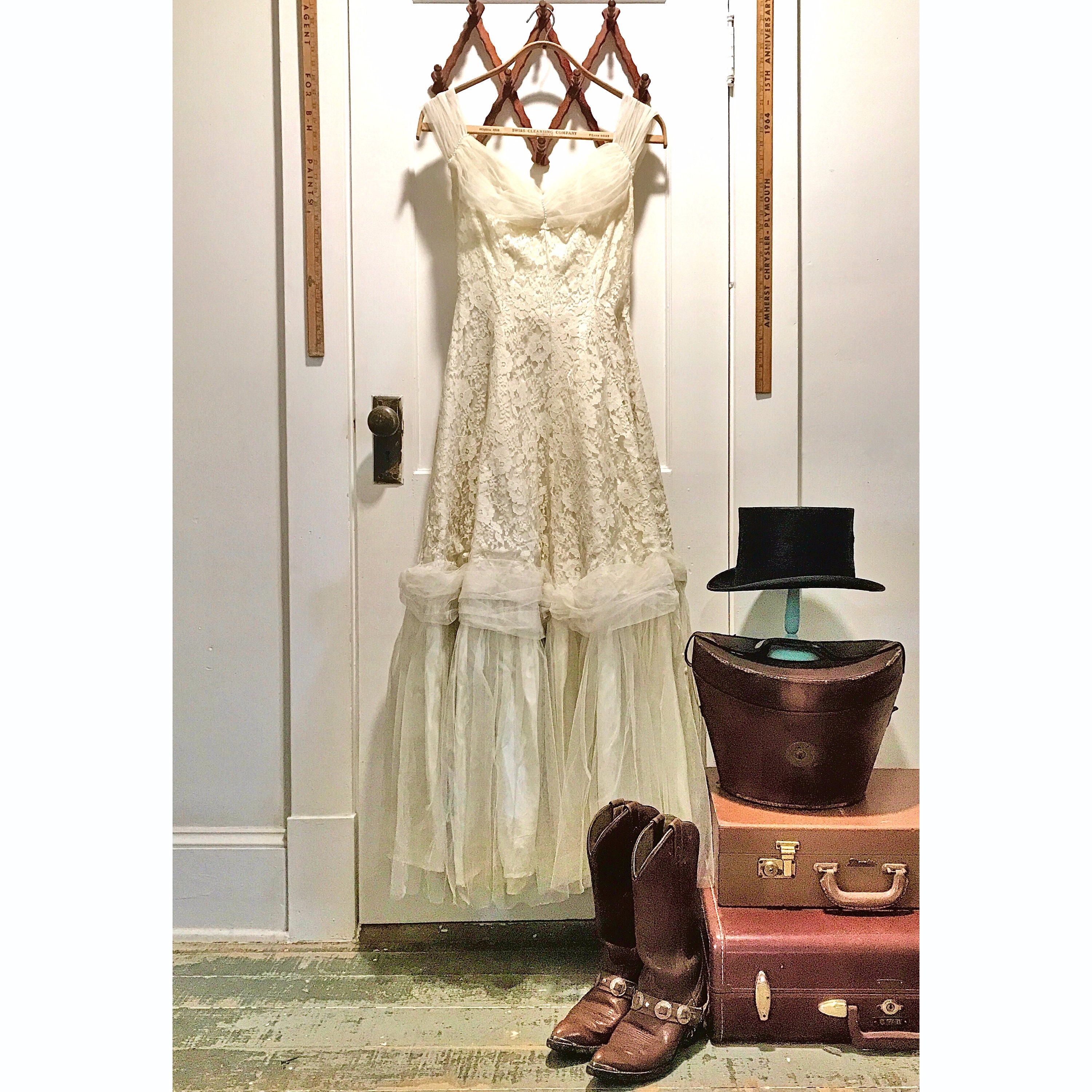 Dresses second best sale hand