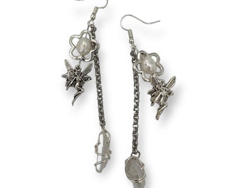 Boucles d'oreilles féeriques faites à la main avec perles d'eau douce, fleurs et cristaux