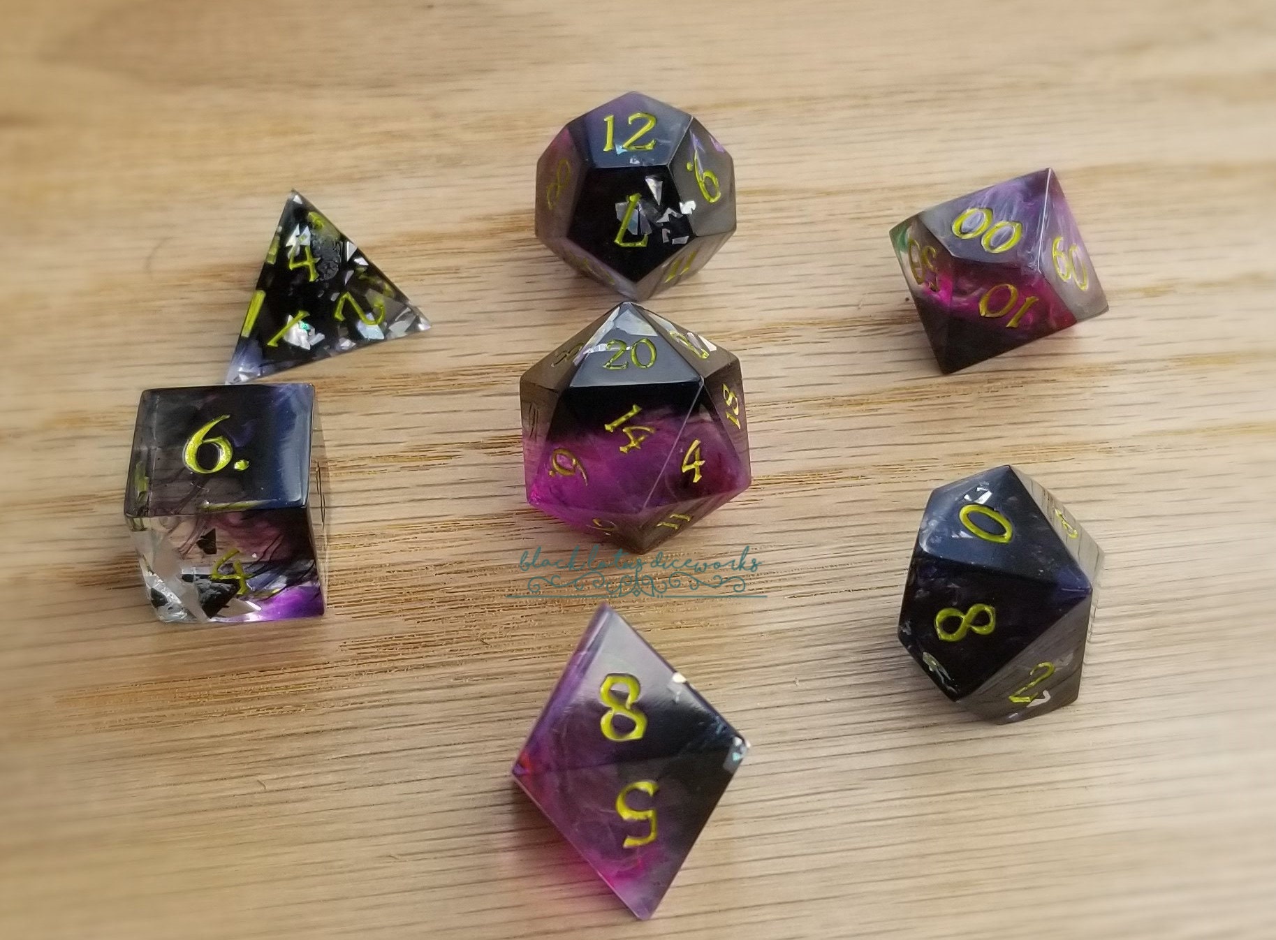 16 El conjunto de dados poliédricos artesanales de la torre | Etsy