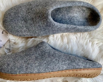 Unisex felt slippers, felted wool shoes, grey wool slip-ons, warm mule, rubber soles, 39 40 41 43 44 45 EU, Size 6 7 8 9 10 11 UK Men Women