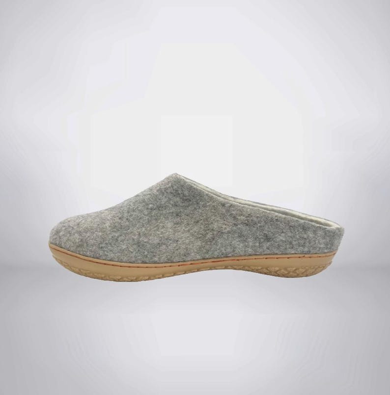 Pantuflas de lana gris para hombre – Mules de fieltro con suela de goma / Regalo para el Día del Padre imagen 3