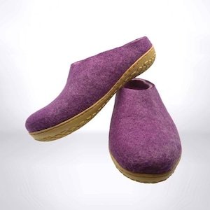 Ekologiska ullfiltstofflor – vinlila slip-on-tofflor, handgjorda Fairtrade-skor