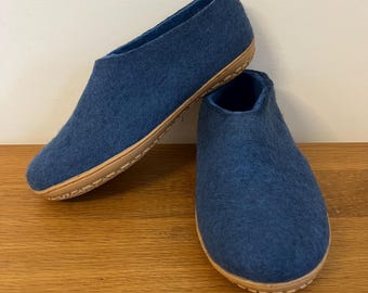 Petrolblauwe wollen pantoffels voor heren - gevilte wollen huisschoenen met rubberen zolen