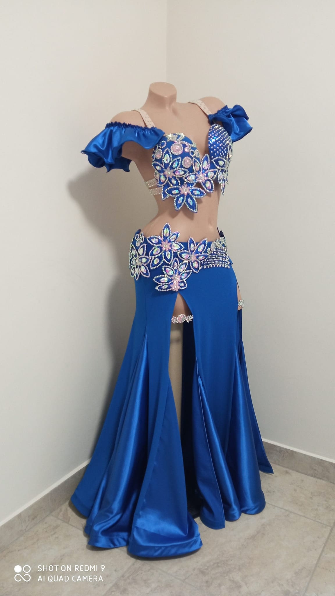 Costume de danse orientale satiné turquoise 