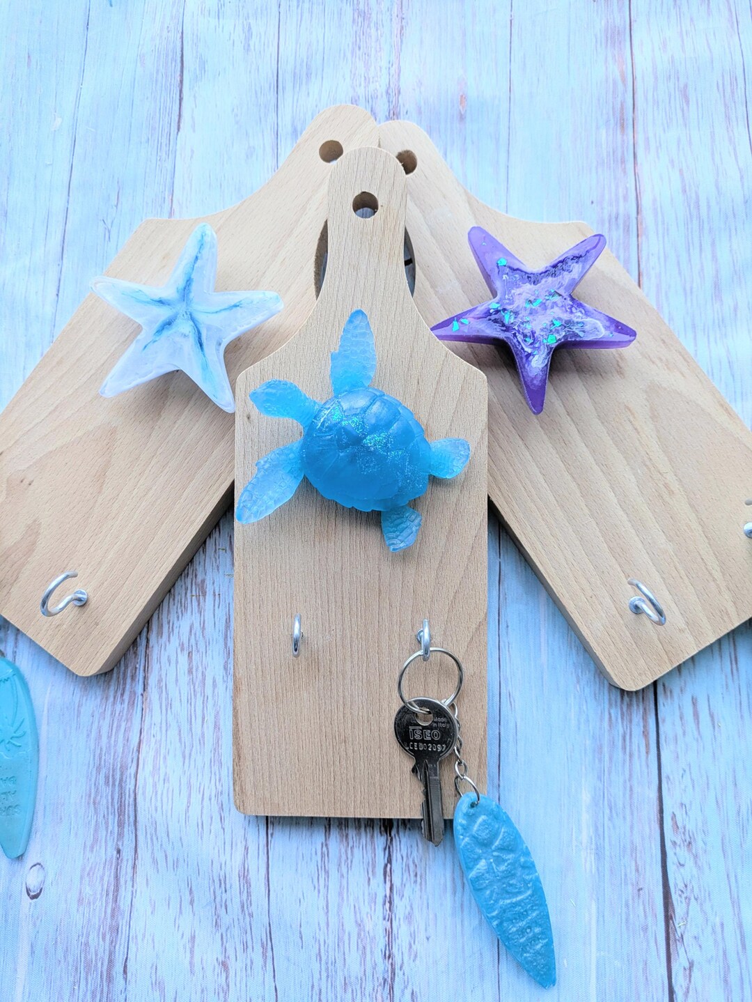 Beach Key Rack Beach Themed Key Holder: Beech Wood With Resin Starfish or Turtle - Etsy