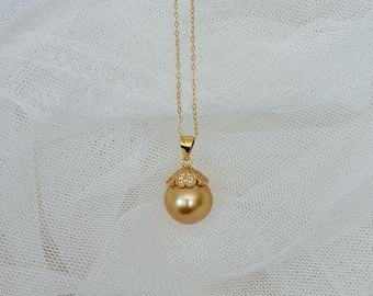 Colgante de perla del Mar del Sur de oro intenso: plata esterlina de oro de 18 quilates / regalo para ella