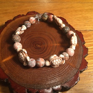 Turtle beaded bracelet