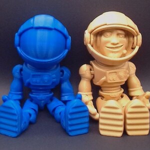 Flexi-Astronaut. Articulated kids desk toy. Fidget toy. Flexi-Factory