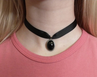 Minimalist Black Onyx Choker; Black Stone Pendant Choker; Fits Small to Large Necks; Victorian Inspired Black Ribbon Choker; Authentic Onyx
