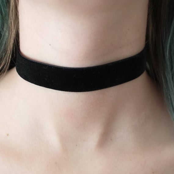 Velvet Ribbon Choker in Black Dark Academia Velvet Choker With Extender Chain Classic Black Ribbon Choker .75 or 2 Cm Wide Etsy