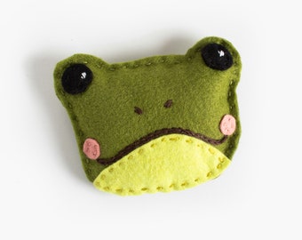 Fran the Optimistic Frog Felt Stitchin’ Kit