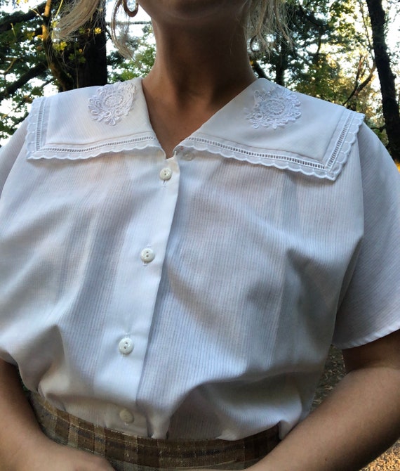 Vintage white blouse with sailor collar