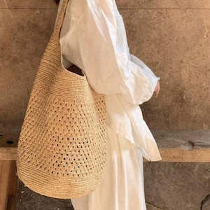 Crochet Tan Raffia Bucket Bag, Shoulder Woven Round Tote, Minimal Boho Natural Summer Straw Bag, One Handle Handbag, Handmade Gift for Her