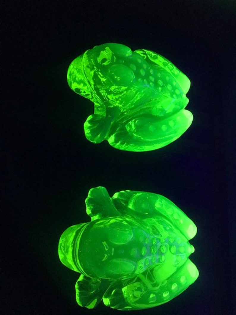 Uranium Glass Frog Paperweight Etsy