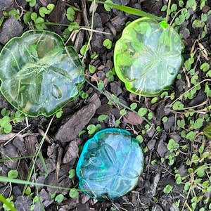 Uranium Glass Sand Dollar Paperweight Yellow