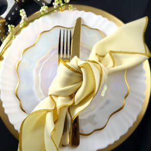 Light Yellow and Gold Dinner Napkin, Polyester, Cocktail/Dinner Napkins, Pastel Yellow