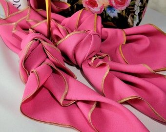 Fuchsia Pink & Gold Napkins,  Satin Stitch Trim, Modern Chic, Millennial Y2k