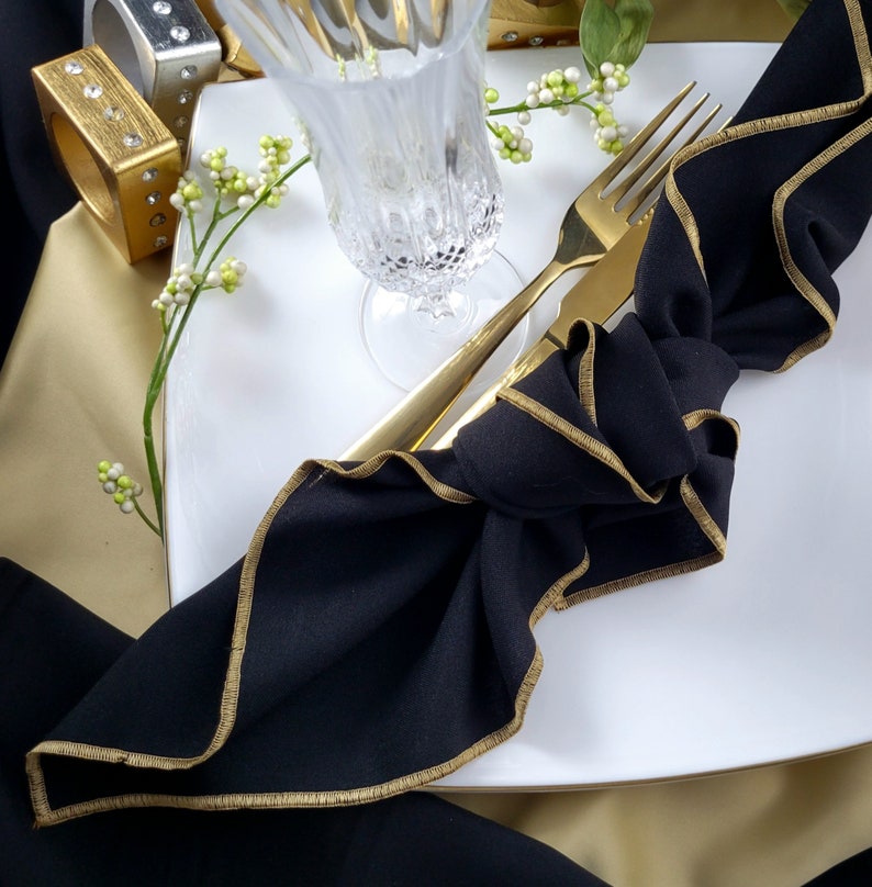 Black and Silver Napkins, Satin Stitch Modern Minimalist Luxe, Roaring 20's Look bild 7