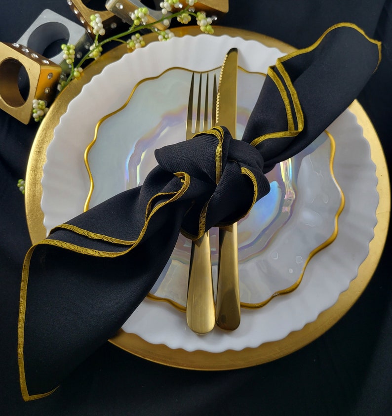 Black and Silver Napkins, Satin Stitch Modern Minimalist Luxe, Roaring 20's Look bild 6