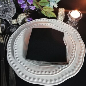Black and Silver Napkins, Satin Stitch Modern Minimalist Luxe, Roaring 20's Look bild 4