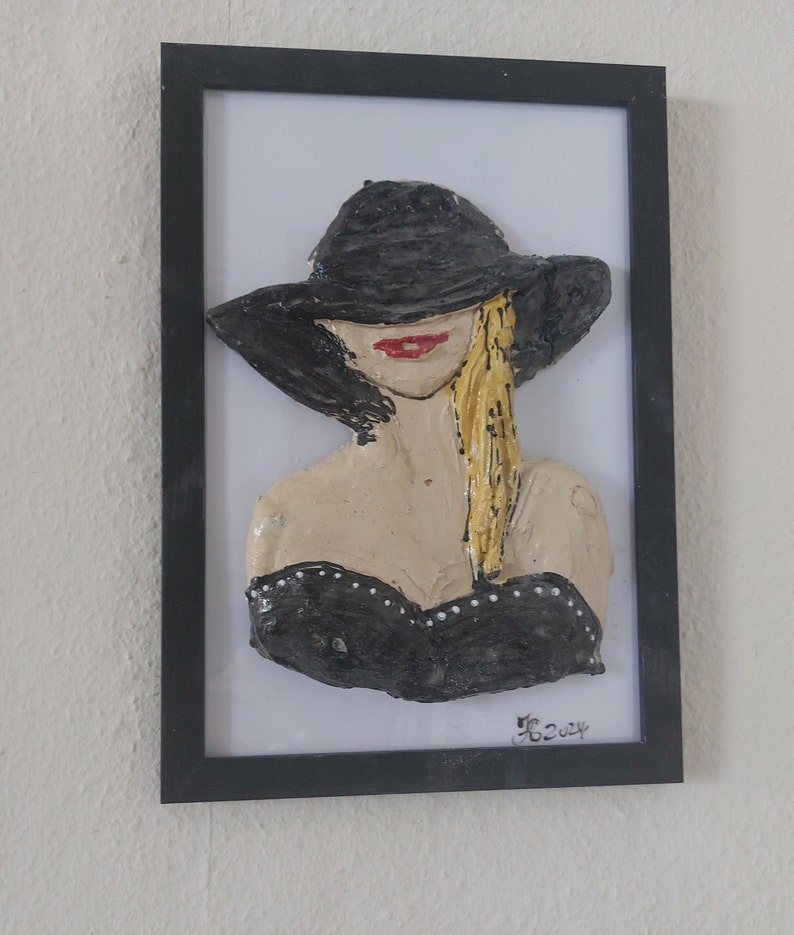 Bild Kunstbild Keramik mit Rahmen Frau mit schwarzem Hut UNIKAT Bild 6