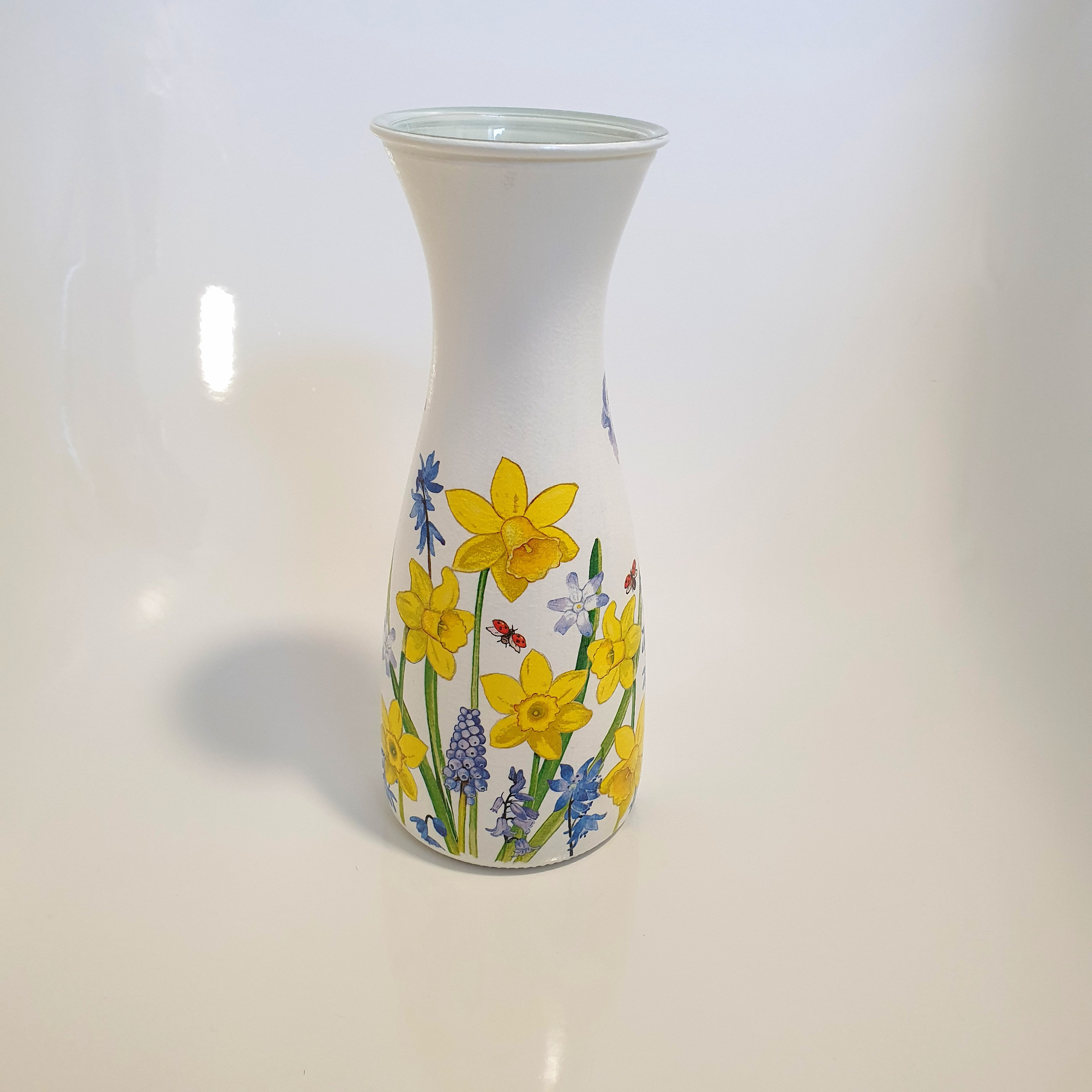 Personalised Daffodils Vase White Floral Glass Vase Gift for Etsy UK