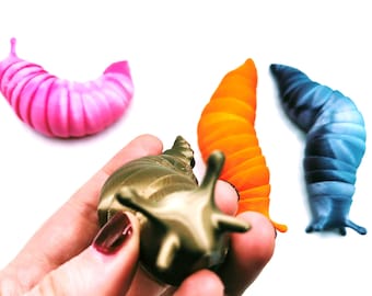 Slug Fidget Toy | 3D Printed Worm Fidget Desk Toy | Friendly Articulated Wiggly Slug : A Fun and Flexible Desk Companion