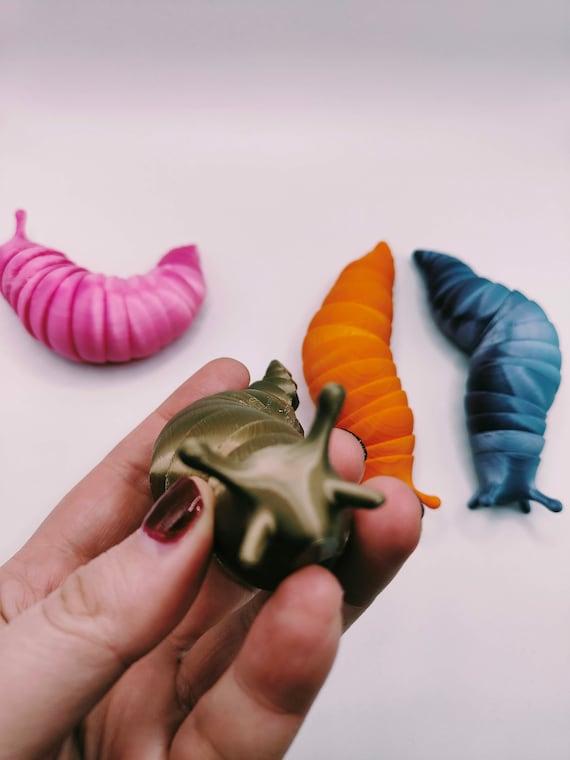 Articulated Slug Toy Realistic Worm Caterpillar Fidget Toys Stress Relief /  151177 - Kourani Online