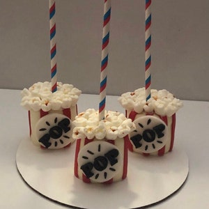 Theater Jumbo Marshmallow Pops