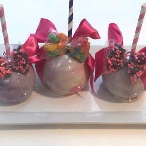 Marble Hard Candy Apples with Candy Bow