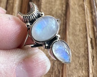 Rainbow Moonstone Sterling Silver Ring, Size 8, Blue Flash Gems, Crescent Moon Design, Natural Gemstone Jewelry, Artisan