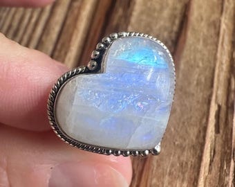 Rainbow Moonstone Sterling Silver Ring, Size 9, Carved Heart Gem, Blue Flash Gemstone, Natural Stone Jewelry