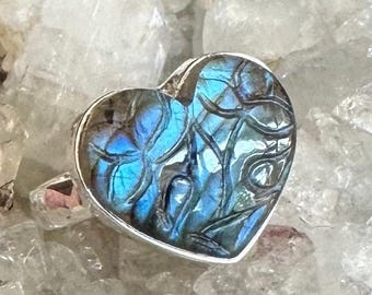 Labradorite Sterling Silver Heart Ring, Size 9.5, Hand Carved Gem, Blue Flash Gemstone, Natural Stone Jewelry