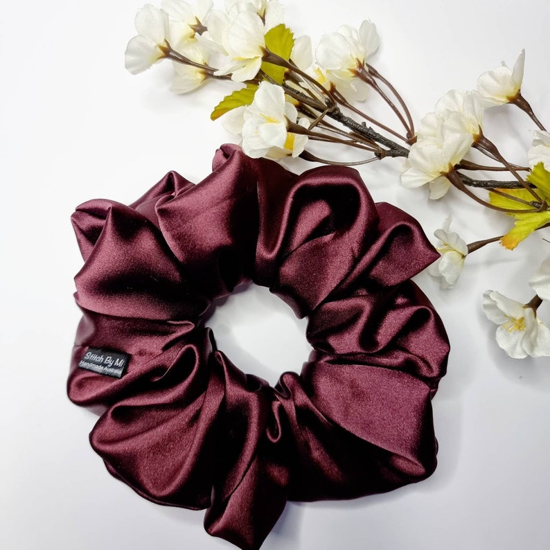 XXL Scrunchie, Deluxe Satijn. Jumbo Oversized Scrunchie. Extra grote scrunchie voor tieners. Scrunchie Squad. Lichtblauw, kastanjebruin, bordeaux satijn afbeelding 9