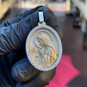 Customized Virgin Mary Pendant, VVS1 D Color GRA Certified Moissanite, Oval Shape Medallion Pendant, Hip Hop Pendant, Custom Charm Pendant