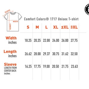 Puede incluir: Tabla de tallas para una camiseta unisex en tallas S a 3XL. La tabla muestra el ancho, la longitud y la longitud de la manga en pulgadas.