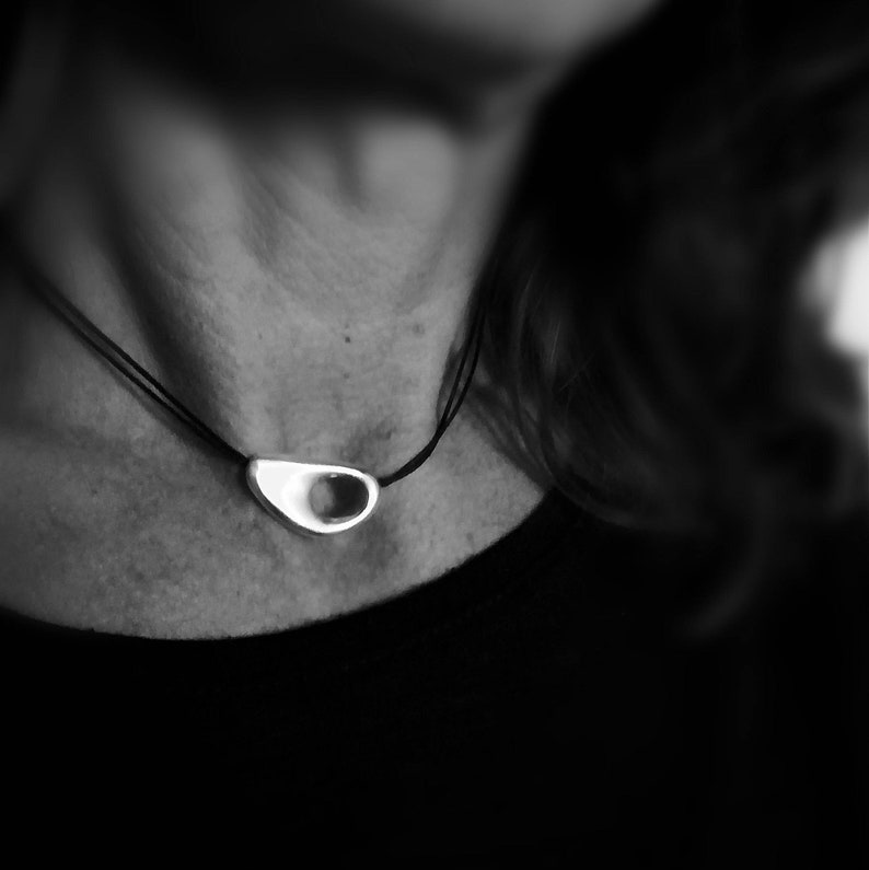 Small Silver Pebble Choker Hagstone Necklace