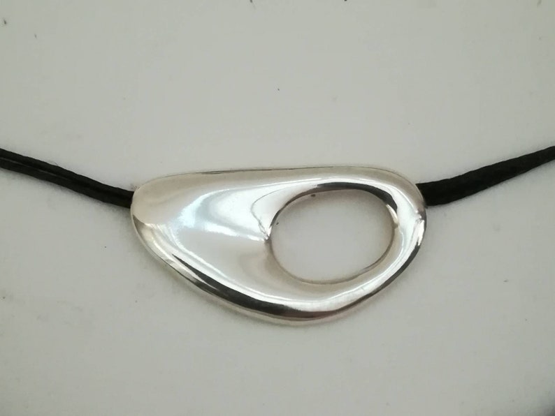 Small Silver Pebble Choker Hagstone Necklace