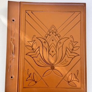 Vintage Leather Photo Album Handmade Floral Embossed Cover Rustic Brown Scrapbook Junk Journal Unused Thick Paper Gift for Memory Keeping