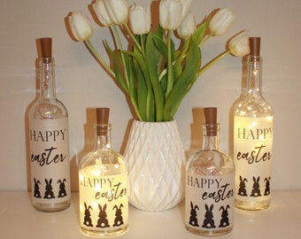 Ostergeschenk - HAPPY easter mit drei Osterhasen - beleuchtete Flasche, Dekoflasche, Flasche LED Beleuchtung, Leuchtflasche