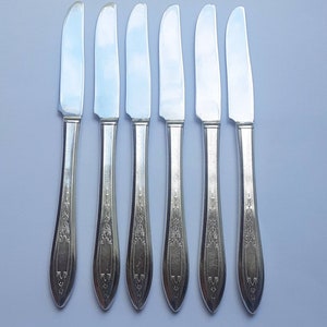 6-Oneida Ltd Rogers DEBUTANTE GRANDEUR PRINCESS Silver Plate Grille Knives~See Full Description